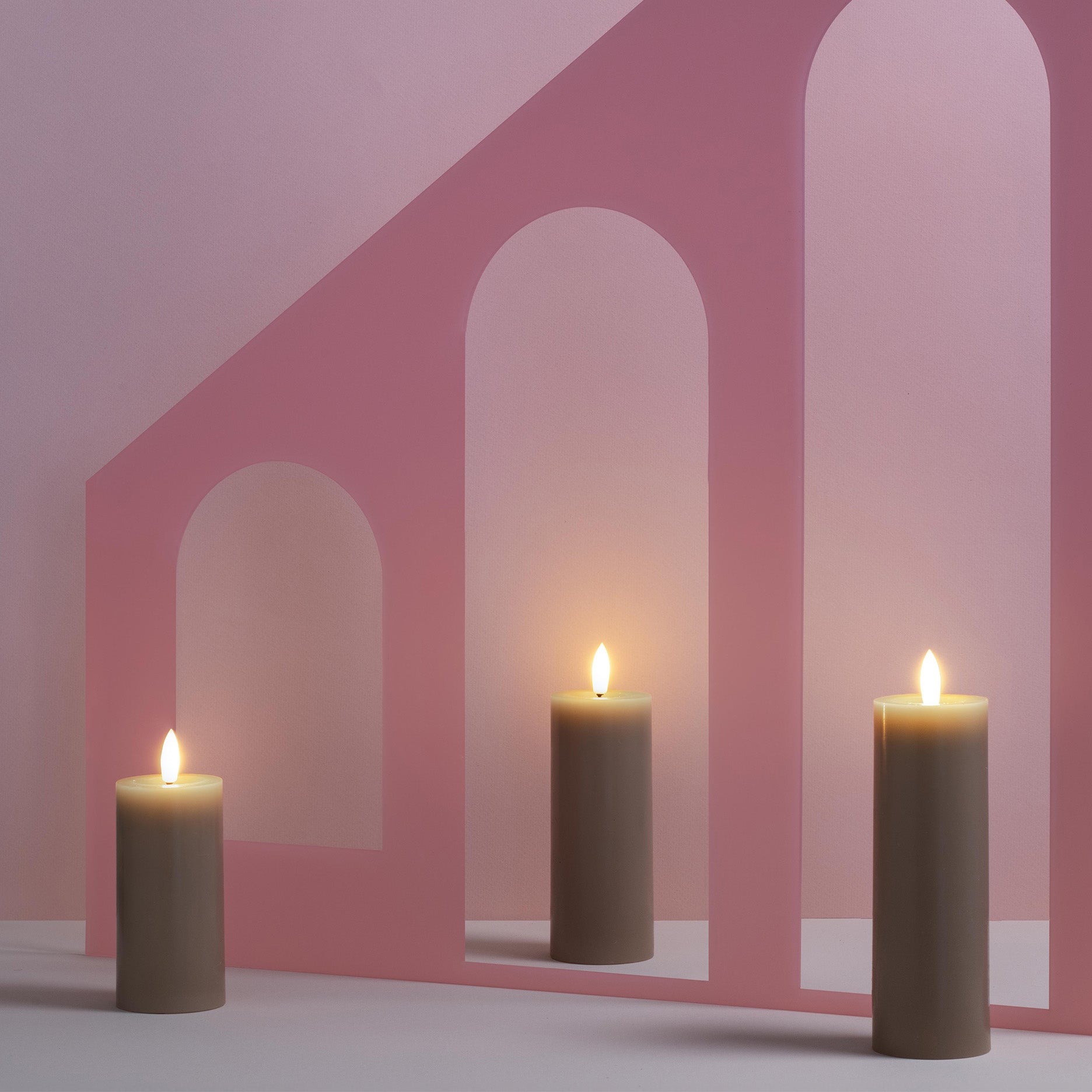 LED pillar candle 4,9x12,5 cm sand